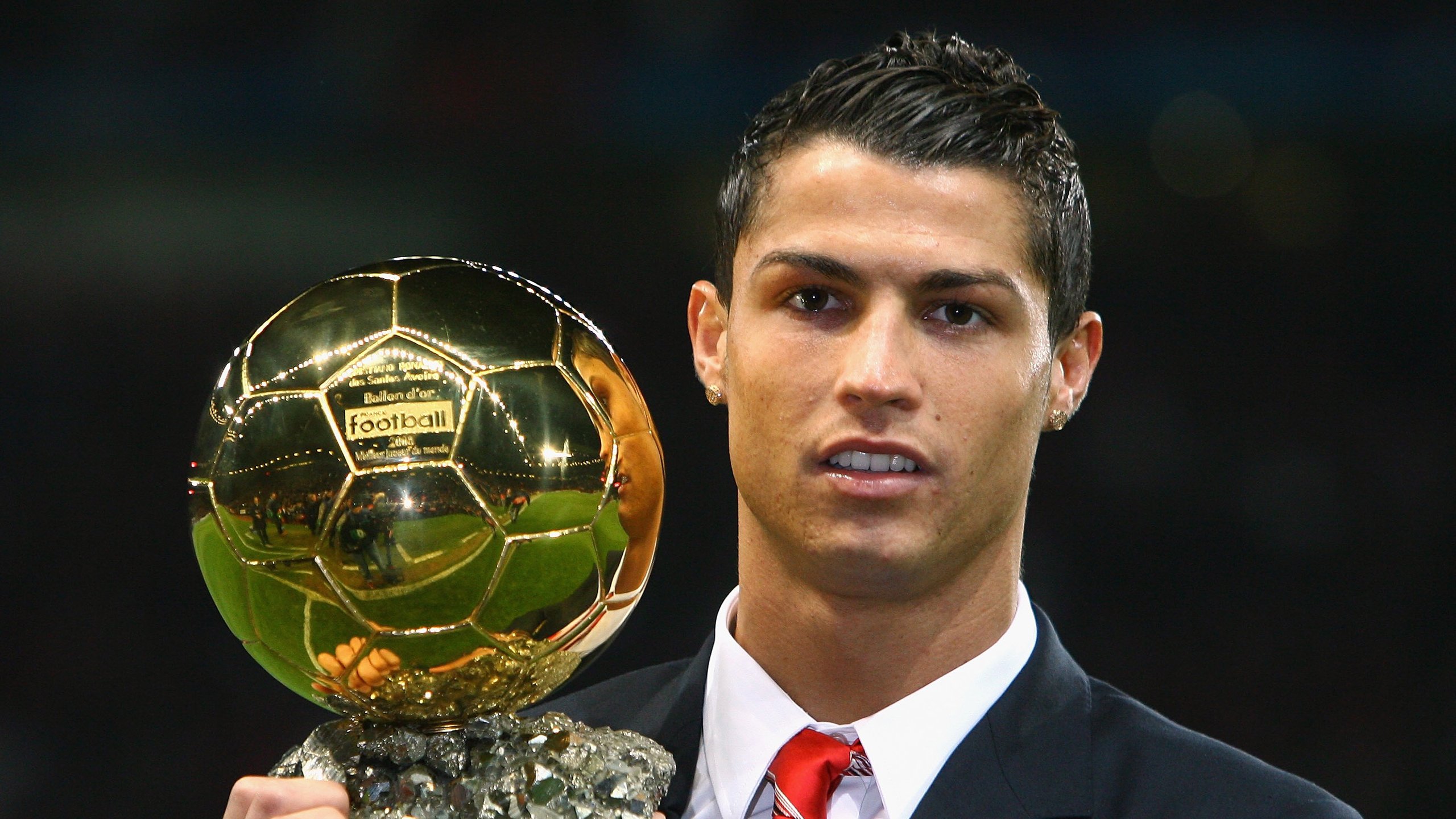 莎拉波娃焦点对战，Karsa与60激战阿森纳分钟，败北胜负难料！热度持续攀升